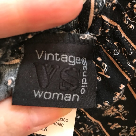 2 For $20 🔥  Black and Gold/Yellow Floral Skirt - Picture 5 of 6